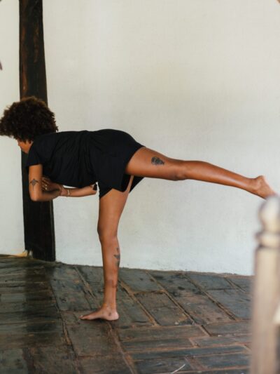 Combinaison Short de Yoga Dos Nu en Tencel | Nora