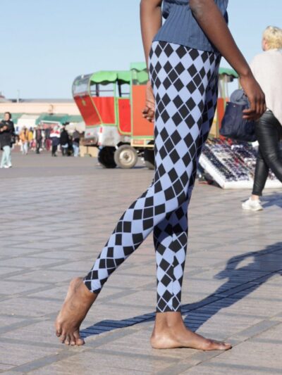 Pantalon legging en coton de style graphisme urbain avec motifs de losanges bleu et turquoise