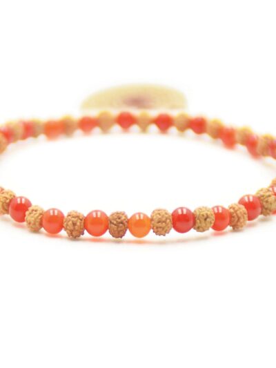 Bracelet avec perles de rudraksha et cornaline