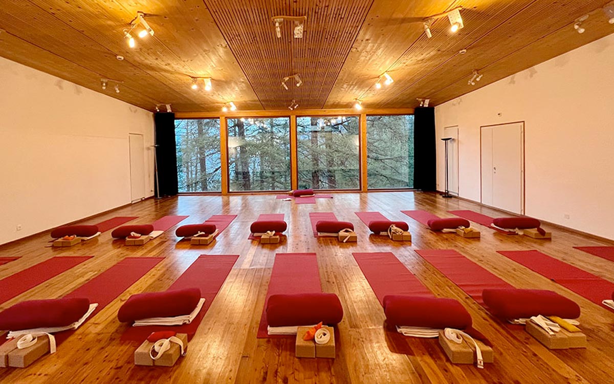 yoga nest retraite yoga move relax