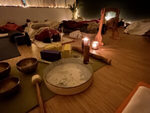 Bain Sonore au Handpan avec Ivan et Yoga Restauratif – 01 mars 2026