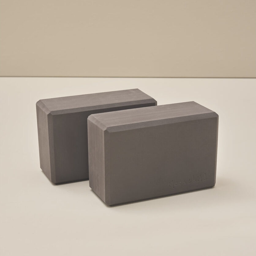 Blocs de yoga en mousse de couleur marron foncé